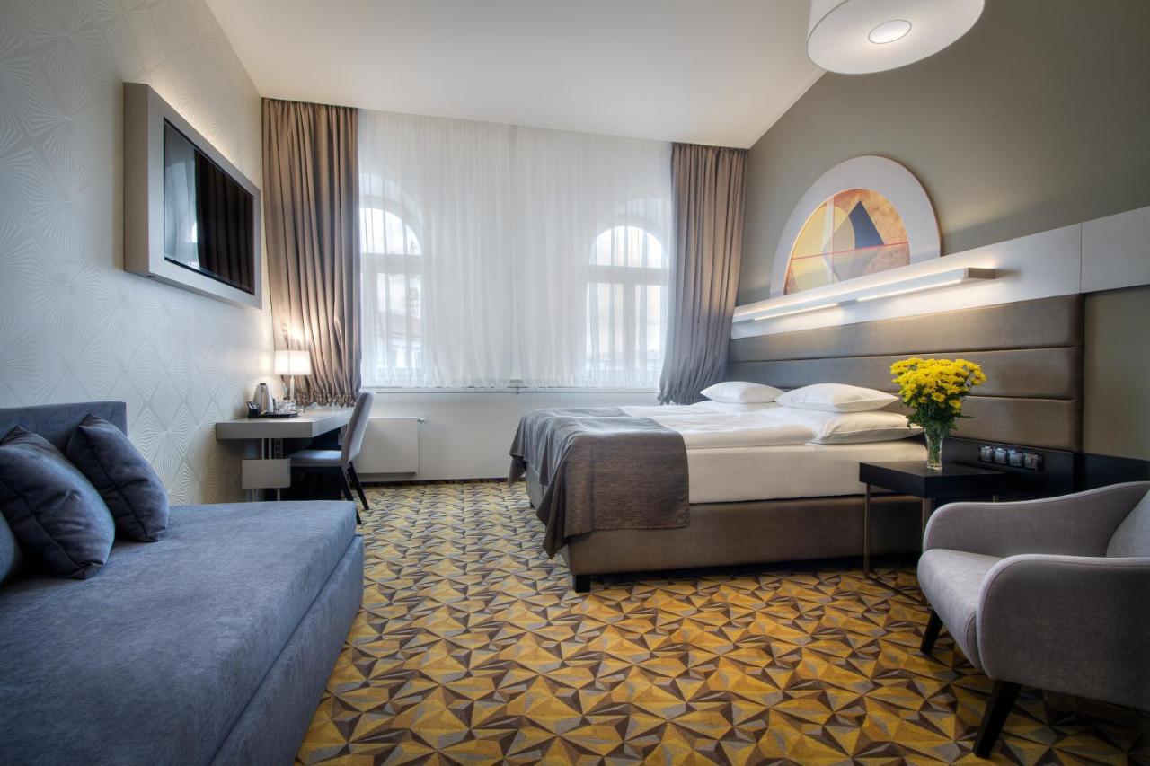 Hotel Essence Prag Exteriör bild