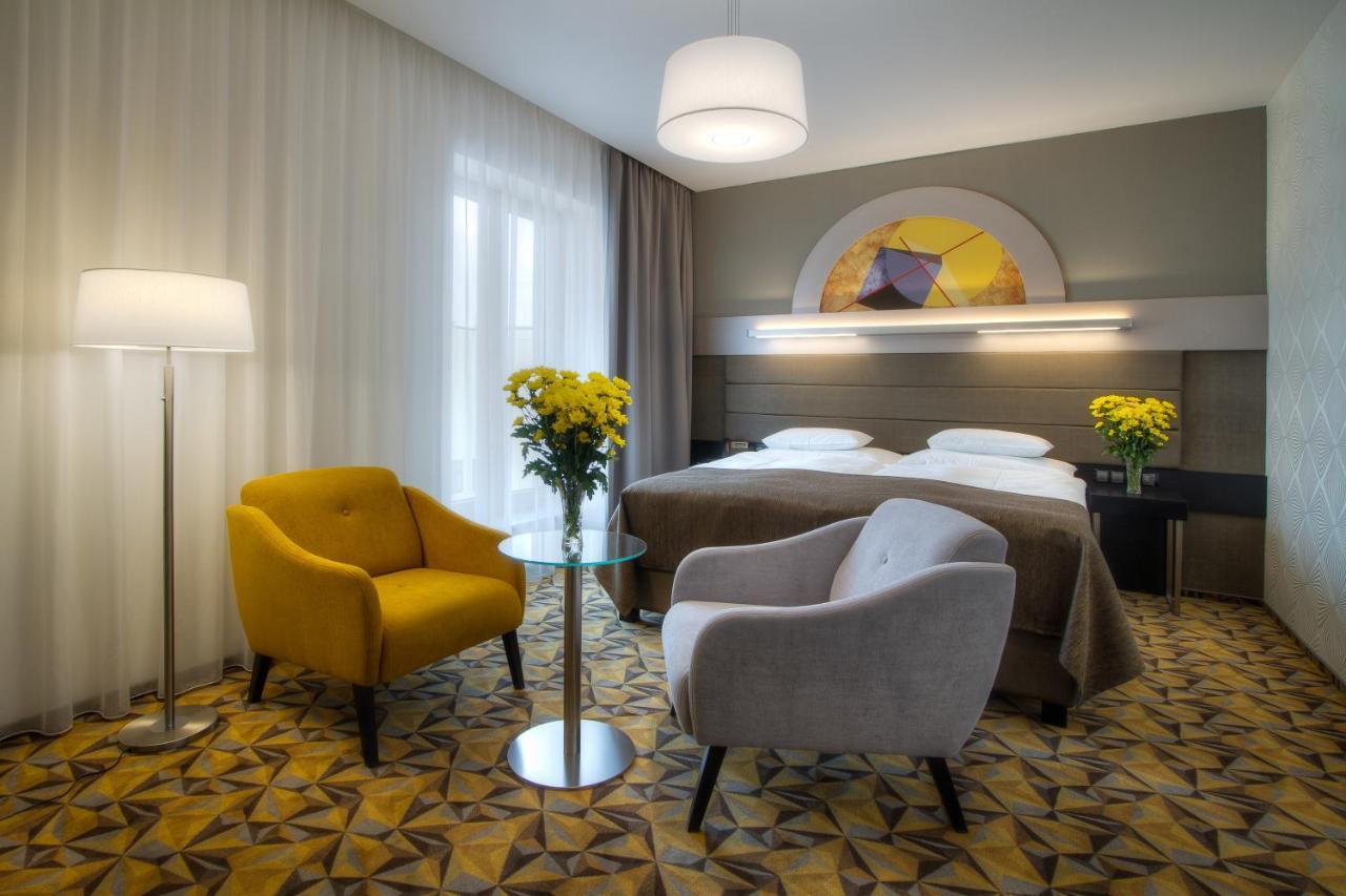 Hotel Essence Prag Exteriör bild