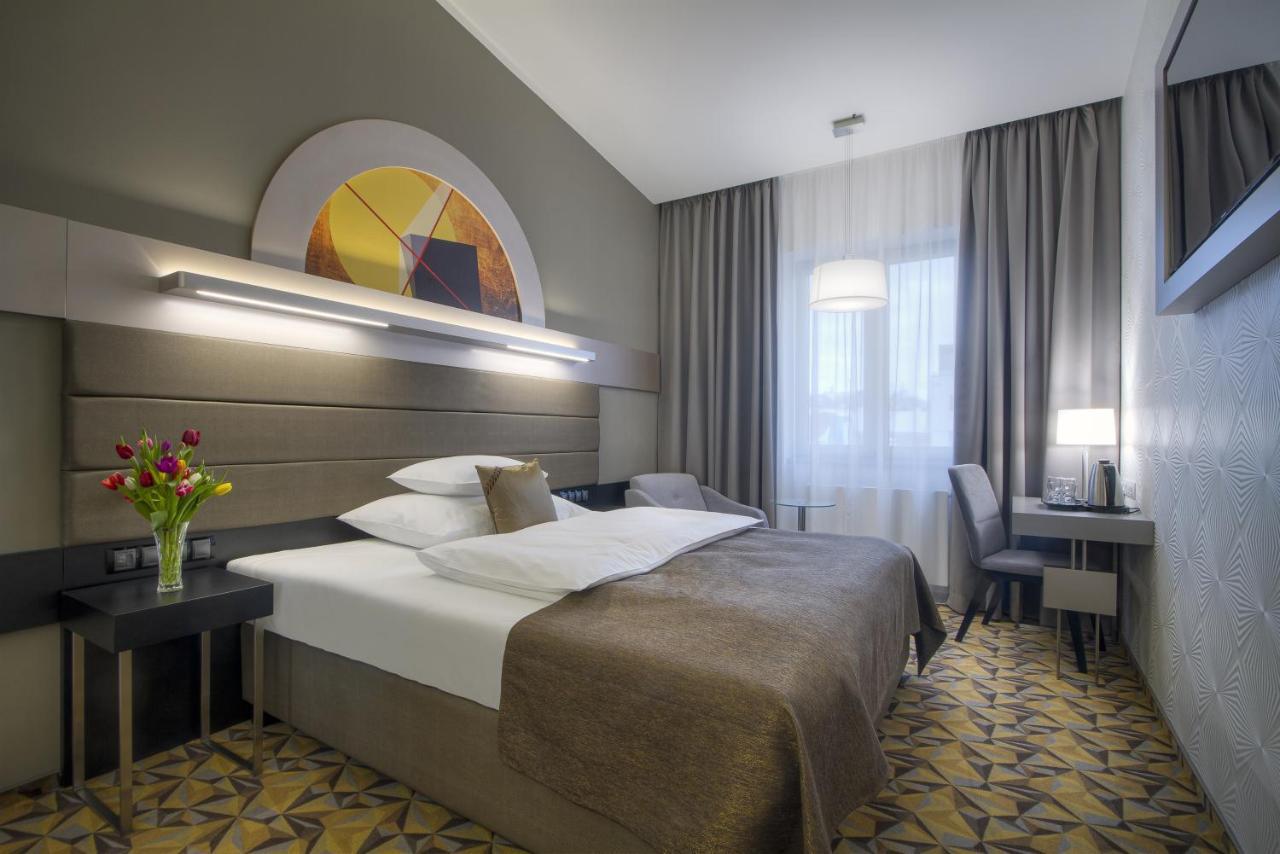 Hotel Essence Prag Exteriör bild